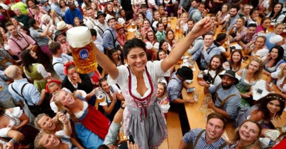 42 5 Choang Ngop Le Hoi Bia Lon Nhat The Gioi Oktoberfest Tai Duc