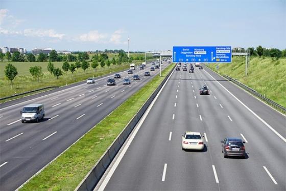42 1 Autobahn   Thien Duong Toc Do O Duc Co The Bi Gioi Han