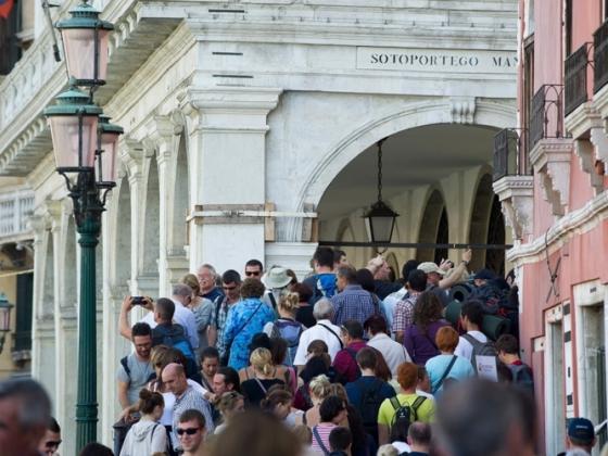 42 13 Venice Italy Tren Anh Khac Xa So Voi Thuc Te Nhu The Nao