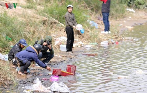 42 15 Cung Xong Tao Quan Nguoi Dan Mang Ban Tho Do Le Nem Xuong Song Ho