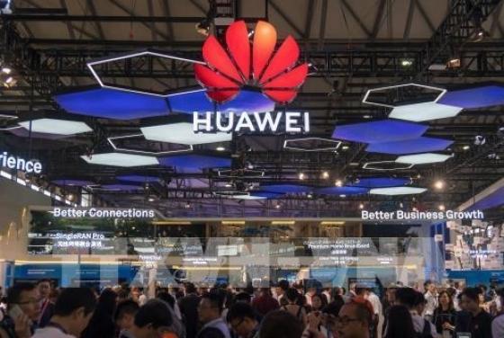 42 1 Tap Doan Huawei Doi Mat Nhieu Thach Thuc O Duc