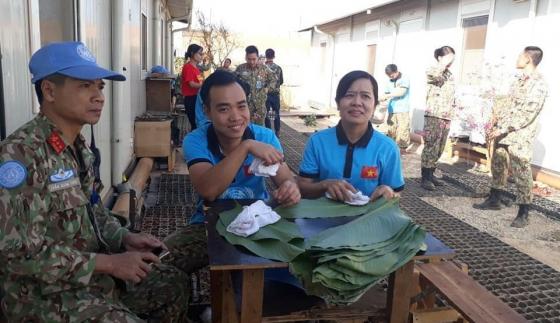 42 1 Bac Si Viet Don Tet O Benh Vien Da Chien Nam Sudan