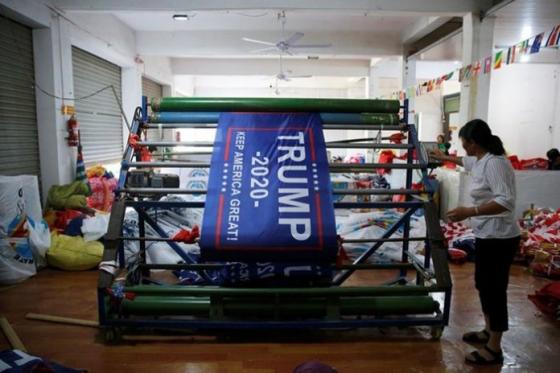 42 1 Co Tranh Cu Cua Ong Trump 2020  Made In China