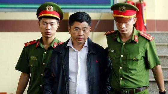 42 2 Tuyen An Phuc Tham Vu Danh Bac Nghin Ti Nhan Vat Mau Mat Om Nghin Ti Bo Tron Van Bong Chim Tam Ca