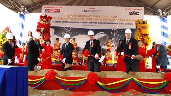 42 1 Viet Nam Co Nha May San Xuat Linh Kien Cho Boeing Airbus