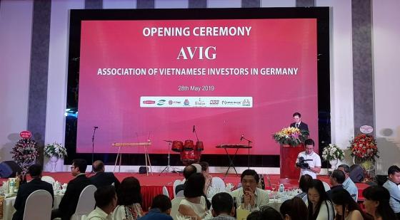 42 1 Ra Mat Hiep Hoi Cac Nha Dau Tu Viet Nam Tai Duc