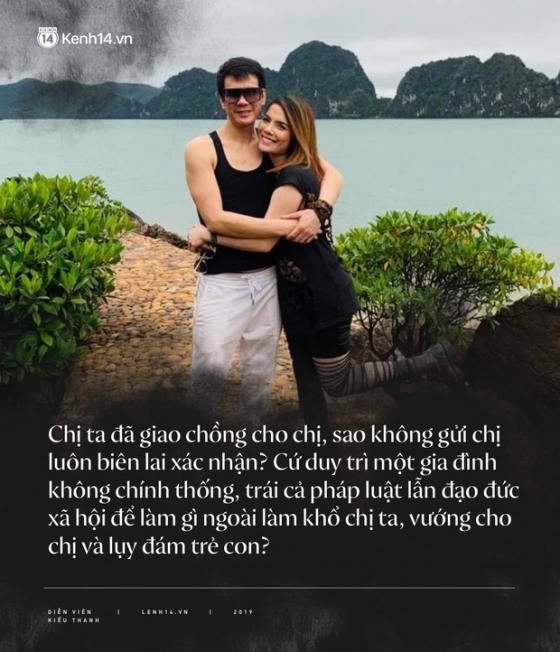 42 2 Kieu Thanh A Tinh Yeu Cua Chi Lon Toi Dau Ma Mang Chong Ho Ra Lam Moi Nhau Cho Du Luan The