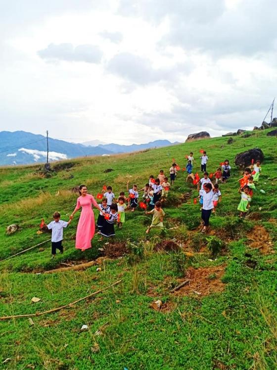 42 2 Nghen Ngao Le Khai Giang O Ngoi Truong Vung Cao Co 2 Co Giao Va 34 Hoc Sinh