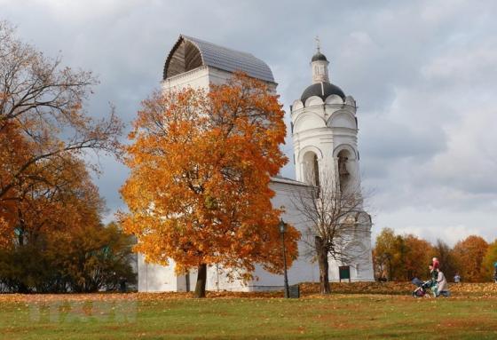 42 6 Nga Ruc Ro Mua Thu Vang Tai Cong Vien Kolomensk O Thu Do Moskva