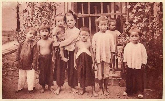 19 bức ảnh ‘hiếm có khó tìm’ về cuộc sống Việt Nam cách đây 100 năm, có thể bạn chưa xem - ảnh 17