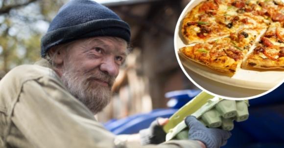 42 1 Tiem Banh Cung Cap Pizza Mien Phi Cho Nguoi Vo Gia Cu Vi Khong No Nhin Ho Luc Thung Rac Tim Do An