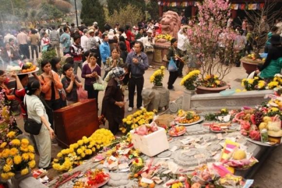 42 2 Nhung Dieu Khien Nguoi Viet Kho Chiu Trong Mat Du Khach Tay