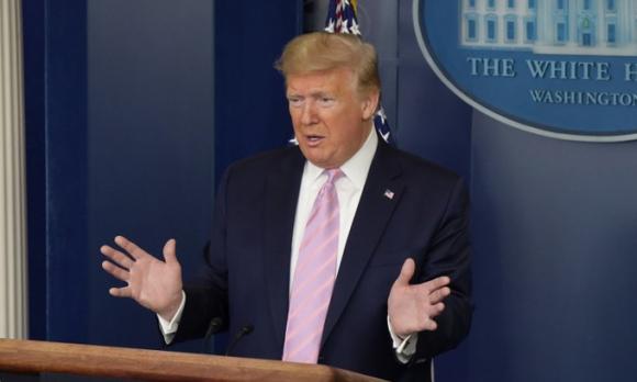 42 1 Tt Trump Doi Mat Quyet Dinh Lon Nhat Cuoc Doi