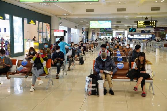 42 1 Tang Chuyen Bay Tau Hoa Va Xe Khach Lien Tinh Tu Ngay 29 4