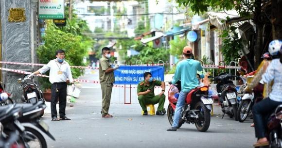 42 1 Khan Nhung Nguoi Toi Benh Vien Da Nang Va Di Chuyen Bay Vn166 Lien He Ngay Y Te