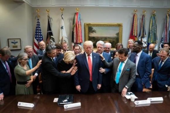 42 1 Su That Buc Anh Ong Trump Buon Ba Khi That Bai Truoc Ong Biden