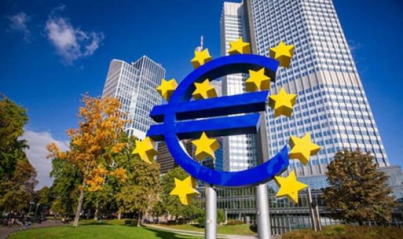 42 2 Eu No Luc Kich Hoat Goi Tai Thiet Kinh Te