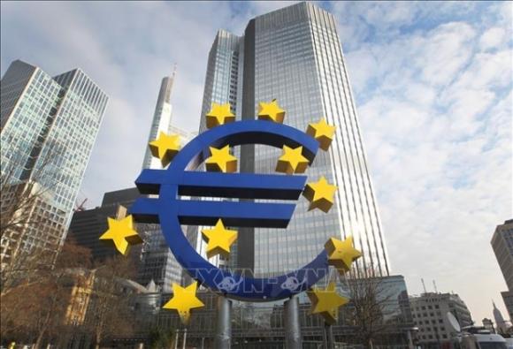 42 1 Kinh Te Eurozone Co The Roi Vao Suy Thoai Kep