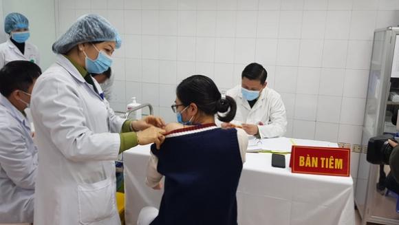 42 1 3 Nu Tinh Nguyen Vien Tiem Thu Nghiem Vac Xin Ngua Covid 19 Lieu Cao Nhat