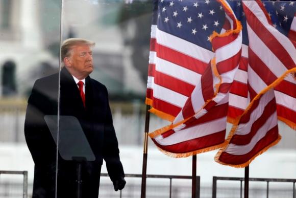 42 1 Cac Nghi Si Dan Chu Khang Dinh Luan Toi Ong Trump Khong Vi Hien