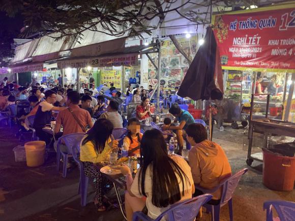 42 2 Ke Covid 19 Vo So Quan Nhau O Tphcm Van Vui Nhu Ngay Hoi