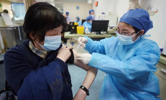 42 3 Ho Chieu Vaccine   Giac Mo Xa O Tay Au Gan Tai Trung Quoc