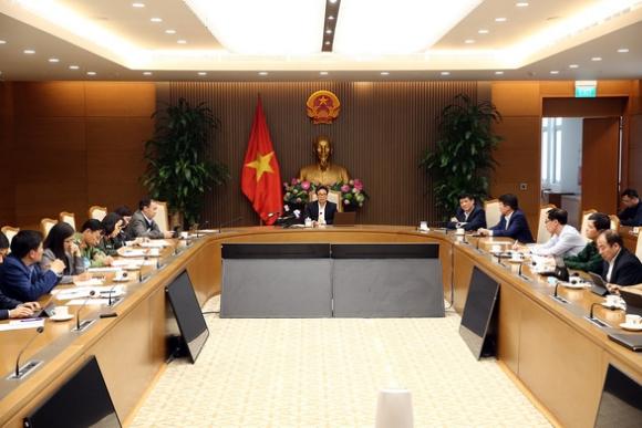 42 1 Vac Xin Se Ve Cham Bo Y Te Mong To Chuc Ca Nhan Ho Tro De Co Them Nguon