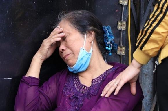 42 4 Luc Luong Chua Chay Xot Xa Ke Lai Vu Hoa Hoan Thuong Tam Hai Me Con Chi Hong Nam Om Nhau Bi Cac Bich Bim De Len Nen Rat Lau Chung Toi Moi Tim Ra