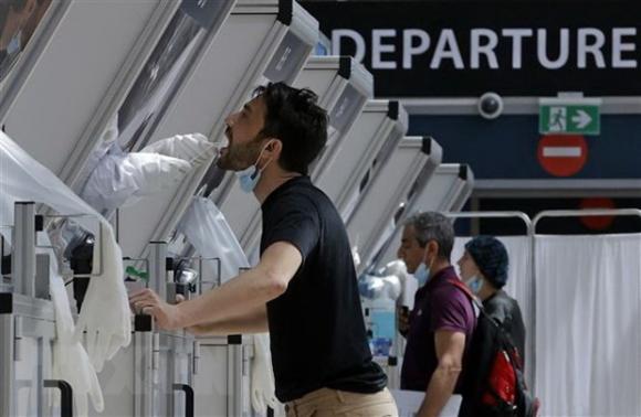 42 1 Eu Huong Toi Su Dung Ho Chieu Vaccine De Mo Cua Du Lich He 2021