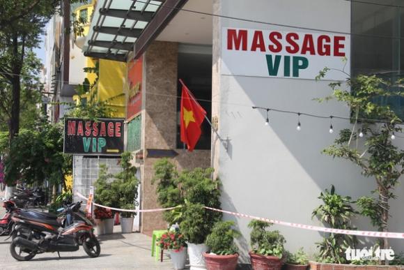 42 1 Nu Nhan Vien Khu Vuc Massage Khach San Phu An Duong Tinh Lan 1 Rao Riet Truy Vet Nguoi Tiep Xuc