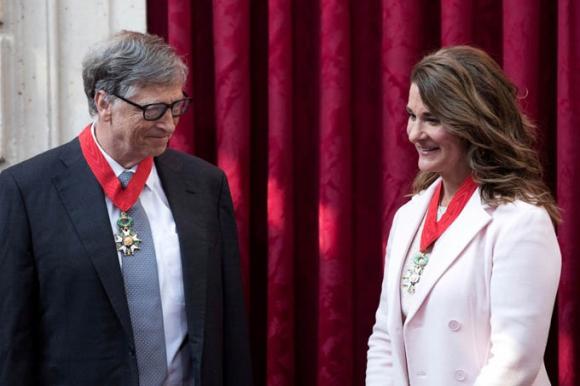 42 1 Bill Va Melinda Gates Bat Dau Chia Tai San