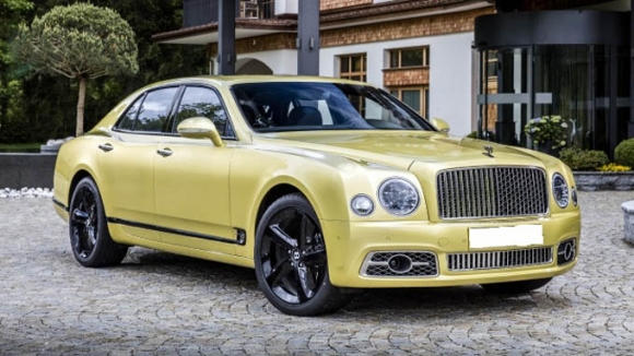 2 Can Canh Sieu Xe Bentley Mulsanne 50 Ty Dong Cua Ceo Nguyen Phuong Hang