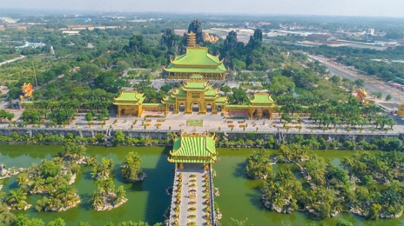 4 Ba Nguyen Phuong Hang Tung La Tay Buon Bat Dong San Co Tieng Kiem Tien Tu Nam 25 Tuoi Chua Tung Mot Lan That Bai Tren Thuong Truong