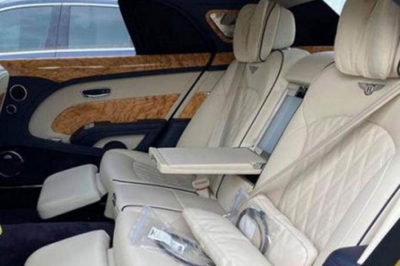 4 Can Canh Sieu Xe Bentley Mulsanne 50 Ty Dong Cua Ceo Nguyen Phuong Hang