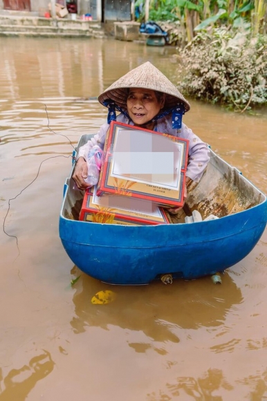 2 Thuc Hu Quan Ly Nghe Si Tiet Lo Keu Goi 10 Ty Tu Thien 5 Ty Lai It Nhat 50 Viec Minh Bach Qua De Tham Chi Co Hoa Don Do Dang Hoang