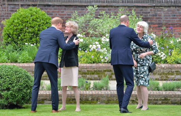 8 Anh Em William   Harry Khanh Thanh Tuong Diana