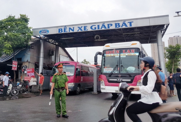 1 Tam Dung Cho Khach Cong Cong Bang Duong Bo Tu Ha Noi Den 14 Tinh Thanh Pho