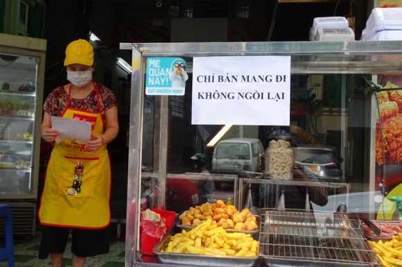 1 Tp Hcm Go Kho Cho Nguoi Dan Sau Khi Cam Ban Do An Mang Di