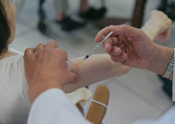 2 Vaccine Cua Pfizer Va Moderna Co The Bao Ve Con Nguoi Ca Doi