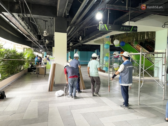 4 Toan Canh Ben Trong Thuan Kieu Plaza Dang Thi Cong Chuyen Doi Thanh Benh Vien Da Chien 1000 Giuong Benh