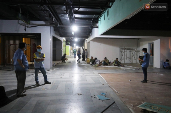 9 Toan Canh Ben Trong Thuan Kieu Plaza Dang Thi Cong Chuyen Doi Thanh Benh Vien Da Chien 1000 Giuong Benh