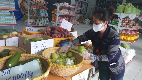 1 Hang Chuc Nghin Nguoi Dan Tphcm Duoc Mua Sam Mien Phi O Sieu Thi 0 Dong