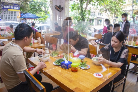 1 Ha Noi Chuan Bi Siet Chat Mot So Hoat Dong Dich Vu