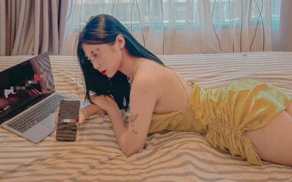 1 Hua Hen Bo Von 500 Usd Co Ngay Lai 20 An Sang Nghi Van Nhom Hot Girl Tai Chinh La Doi Nhom Chuyen Lua Dao Ca Cuoc Kiem Da Cap Nup Bong Bitcoin