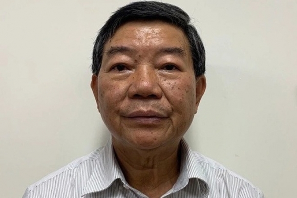 2 Cuu Giam Doc Benh Vien Bach Mai Bat Tay Thoi Gia Thiet Bi Y Te Nhu The Nao