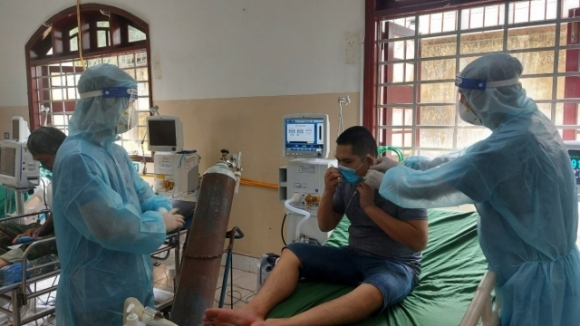 1 Nguoi Viet Nam Tich Tru Su Dung Binh Khi Oxy Tai Nha Co The Gay Chay No