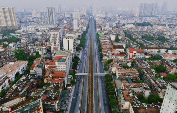 7 Buoi Sang Dau Tien Sau Khi Ha Noi Tang Cap Do Chong Dich