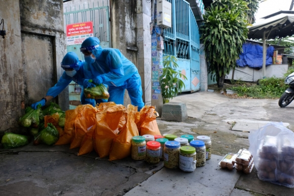 2 Cho Qua Ha Tinh Quang Nam Quang Ngai Vao Khu Phong Toa