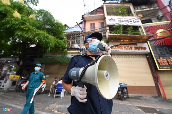 8 Nhieu Chot Kiem Soat Covid 19 O Ha Noi Bi Un U