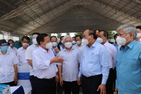 1 Chu Tich Nuoc Binh Duong Can Som Van Hanh Khu Dieu Tri Da Chien 5000 Giuong